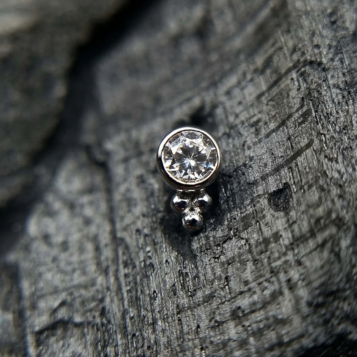 Alisea 1 White Gold push pin top