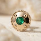 freepik_use-img1-as-the-exact-pro_2742599431